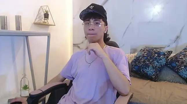 XanderGrey8 online show from 12, 4, 2026