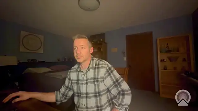 chrisw8140 online show from 15, 5, 2026