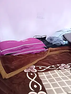 Phoebe-e online show from 13, 3, 2026