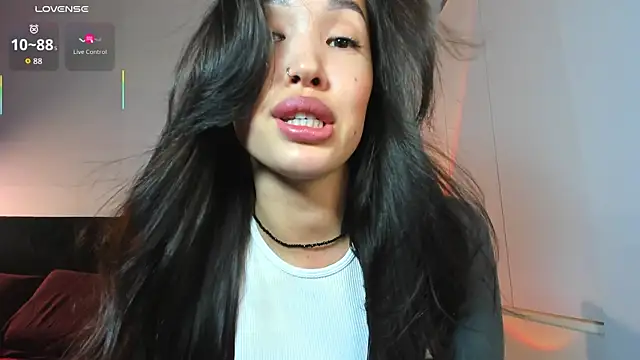 Snapshot of your_asian_dream chatting on 12, 7, 2026 your asian dream online show from 12, 7, 2026