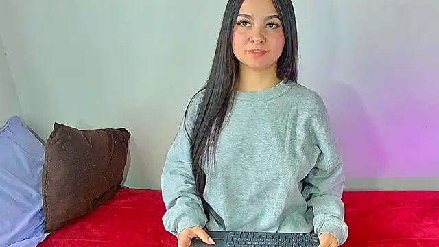 Anniecute   online show from 15, 4, 2026