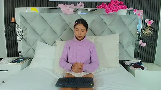 Snapshot of Real_virgin_Pussy chatting on 29, 5, 2026 Real virgin Pussy online show from 29, 5, 2026