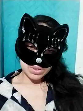 TWOLOVE16 online show from 16, 2, 2026