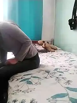 TWOLOVE16 online show from 2, 4, 2026