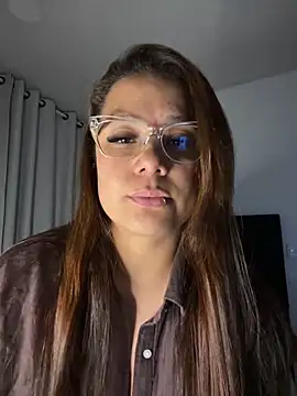Snapshot of Pretty__Milf chatting on 14, 6, 2026 Pretty Milf online show from 14, 6, 2026
