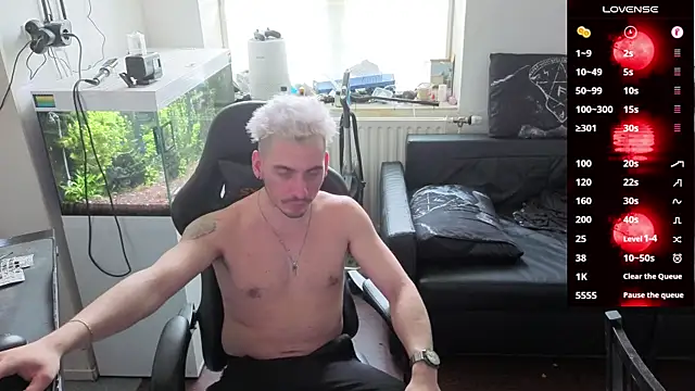 Rayzel White online show from 25, 3, 2026