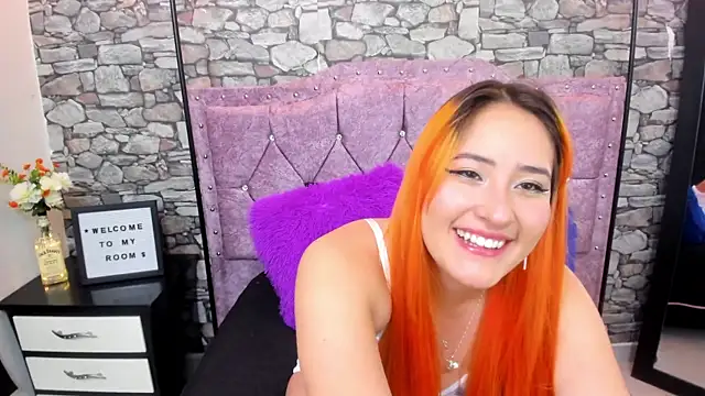 Snapshot of honey__lemon7 chatting on 14, 1, 2026 honey lemon7 online show from 14, 1, 2026