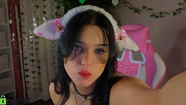 Snapshot of Leslie_Wholsh chatting on 8, 2, 2026 Leslie Wholsh online show from 8, 2, 2026