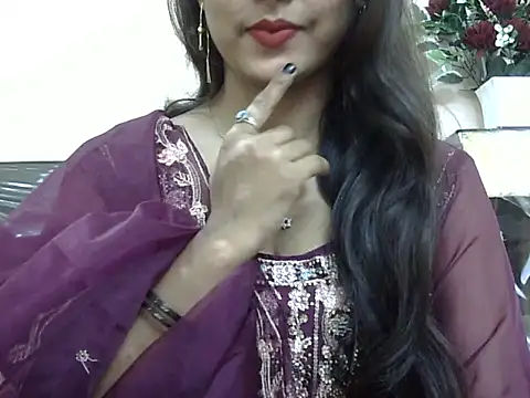 sexy-iram online show from 7, 3, 2026