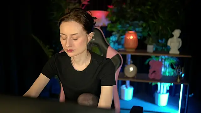 baby luna xo online show from 26, 2, 2026