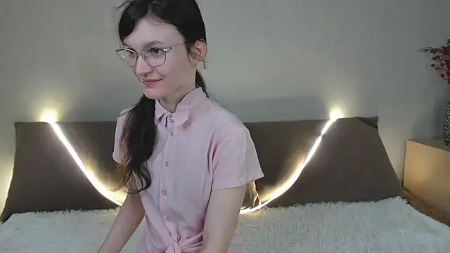 ThoraMarola online show from 19, 3, 2026