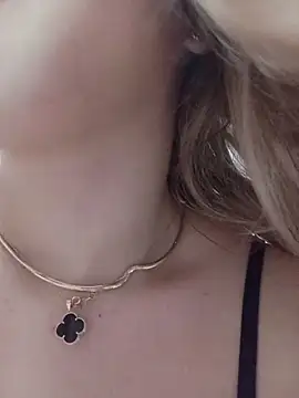 Snapshot of OrianaNorth chatting on 2, 3, 2026 OrianaNorth online show from 2, 3, 2026