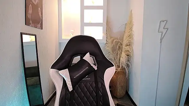 melodyy as online show from 21, 3, 2026