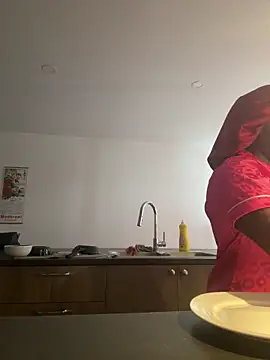 icelyne 2001 online show from 23, 2, 2026