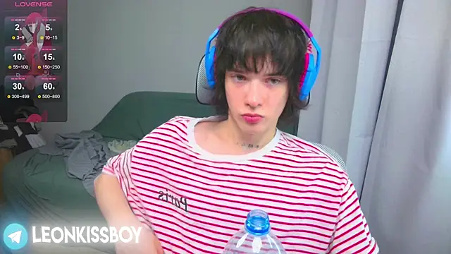 Snapshot of LeonBoykisser chatting on 20, 4, 2026 LeonBoykisser online show from 20, 4, 2026