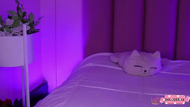 Snapshot of Dolcexx_ chatting on 6, 2, 2026 Dolcexx online show from 6, 2, 2026