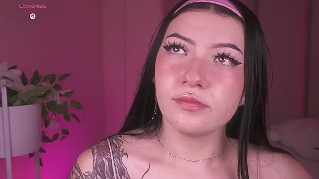 Snapshot of Dolcexx_ chatting on 27, 2, 2026 Dolcexx online show from 27, 2, 2026