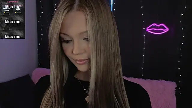 ElsaDivine online show from 19, 7, 2026