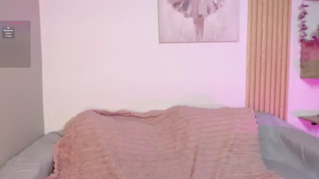Snapshot of chloe_peach_ chatting on 28, 4, 2026 chloe peach online show from 28, 4, 2026