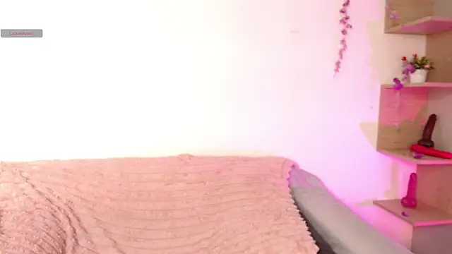 Snapshot of chloe_peach_ chatting on 19, 5, 2026 chloe peach online show from 19, 5, 2026