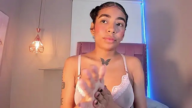 Snapshot of Scarlet_Vixen_ chatting on 31, 3, 2026 Scarlet Vixen online show from 31, 3, 2026