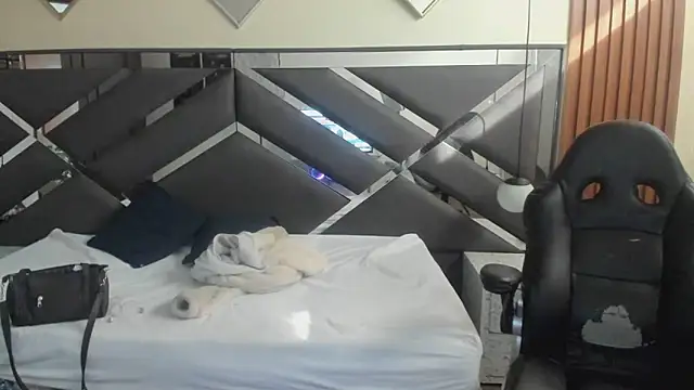 Ambarross  online show from 21, 3, 2026