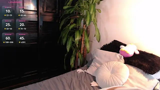 Snapshot of Mia_Volkova_ chatting on 2, 5, 2026 Mia Volkova online show from 2, 5, 2026