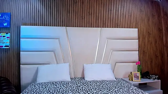 Xara Shadow online show from 10, 3, 2026