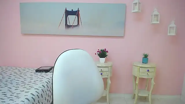 Snapshot of scarlett_clyde chatting on 2, 2, 2026 scarlett clyde online show from 2, 2, 2026