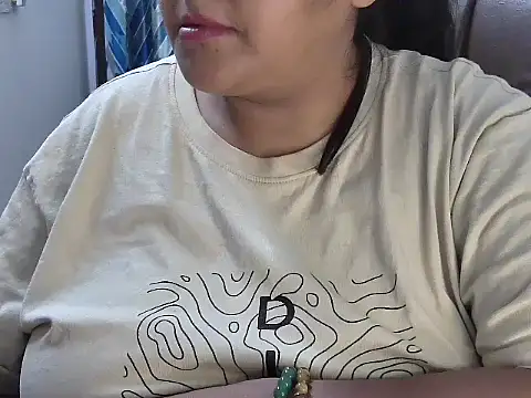 Snapshot of GaggingGirl_ chatting on 22, 6, 2026 GaggingGirl online show from 22, 6, 2026
