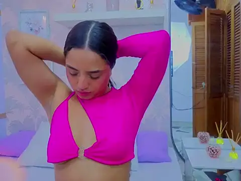 Emma Thompssonn online show from 2, 3, 2026