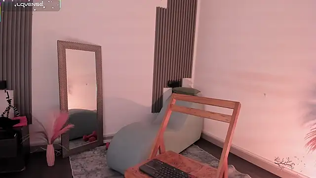 Snapshot of fransheskarossi chatting on 5, 2, 2026 fransheskarossi online show from 5, 2, 2026