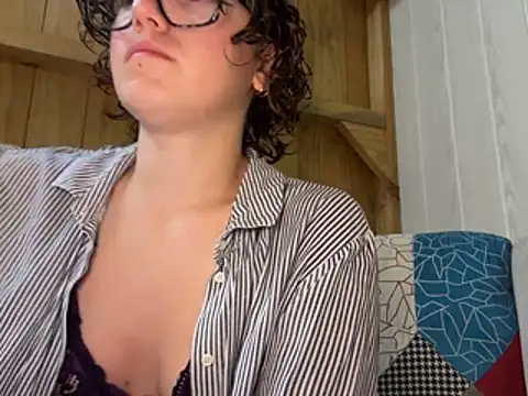 Snapshot of ju_juliette chatting on 4, 6, 2026 ju juliette online show from 4, 6, 2026