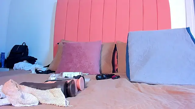 rose thompson19 online show from 24, 2, 2026