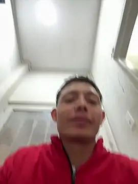 Snapshot of santiObrero chatting on 11, 5, 2026 santiObrero online show from 11, 5, 2026