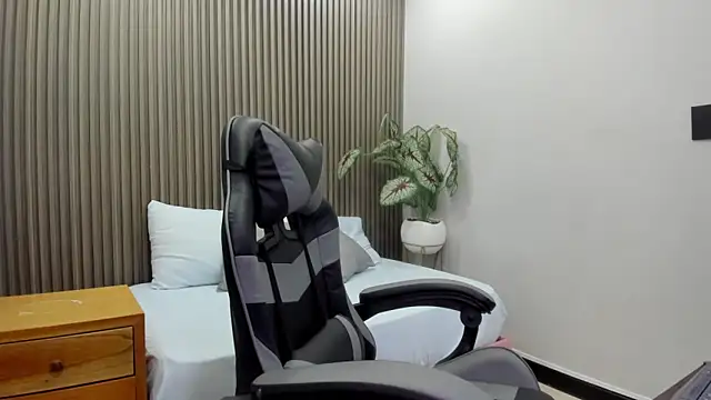 mila pinkett online show from 25, 2, 2026