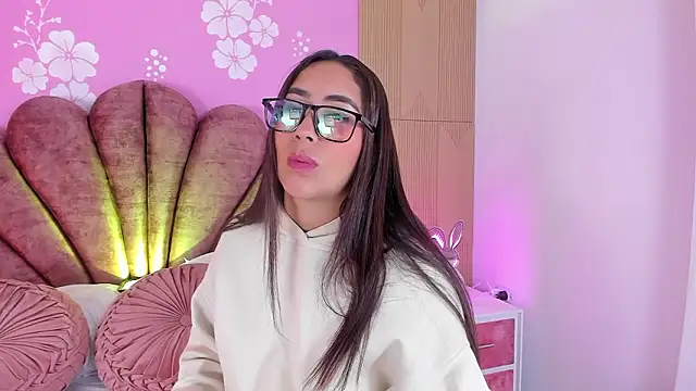 MadisonFox1 online show from 19, 1, 2026