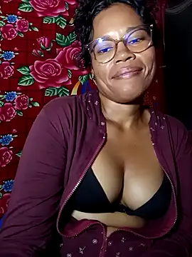 Snapshot of Yandris_1212 chatting on 13, 2, 2026 Yandris 1212 online show from 13, 2, 2026