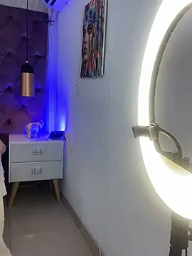 Auri   online show from 10, 2, 2026