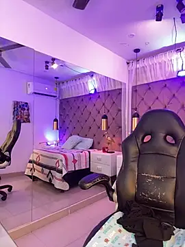 Auri   online show from 22, 5, 2026
