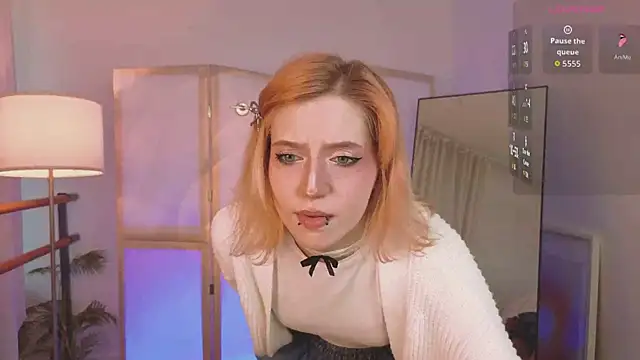 Snapshot of MoonlightAsuna chatting on 3, 2, 2026 MoonlightAsuna online show from 3, 2, 2026