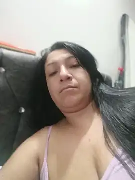 Snapshot of Katysaez chatting on 17, 5, 2026 Katysaez online show from 17, 5, 2026