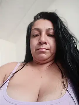 Snapshot of Katysaez chatting on 28, 5, 2026 Katysaez online show from 28, 5, 2026
