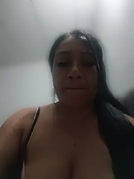 Snapshot of Katysaez chatting on 12, 6, 2026 Katysaez online show from 12, 6, 2026