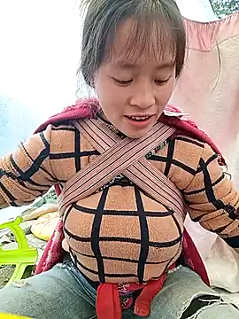 Snapshot of Hari-saka chatting on 25, 2, 2026 Hari-saka online show from 25, 2, 2026