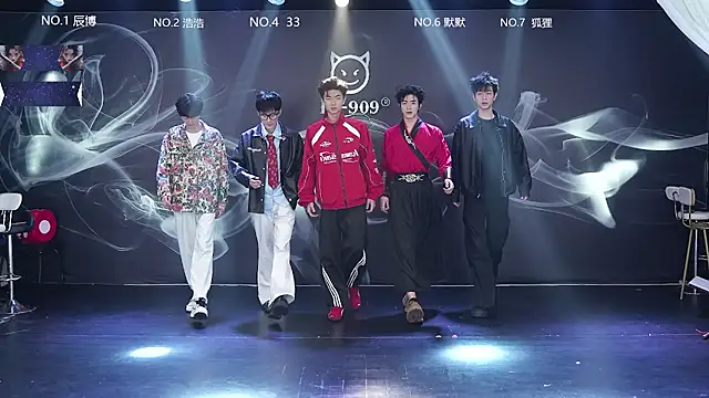 Snapshot of MS-180- chatting on 1, 4, 2026 MS-180- online show from 1, 4, 2026