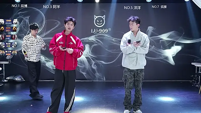 Snapshot of MS-180- chatting on 3, 4, 2026 MS-180- online show from 3, 4, 2026