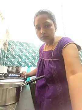 Hot-Tinaa online show from 21, 2, 2026