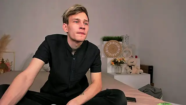 Snapshot of Volan_Starts chatting on 7, 2, 2026 Volan Starts online show from 7, 2, 2026