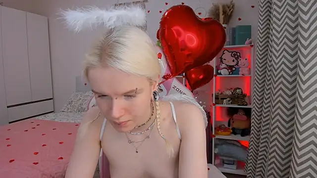 Snapshot of Mia_WaterFall chatting on 14, 2, 2026 Mia WaterFall online show from 14, 2, 2026